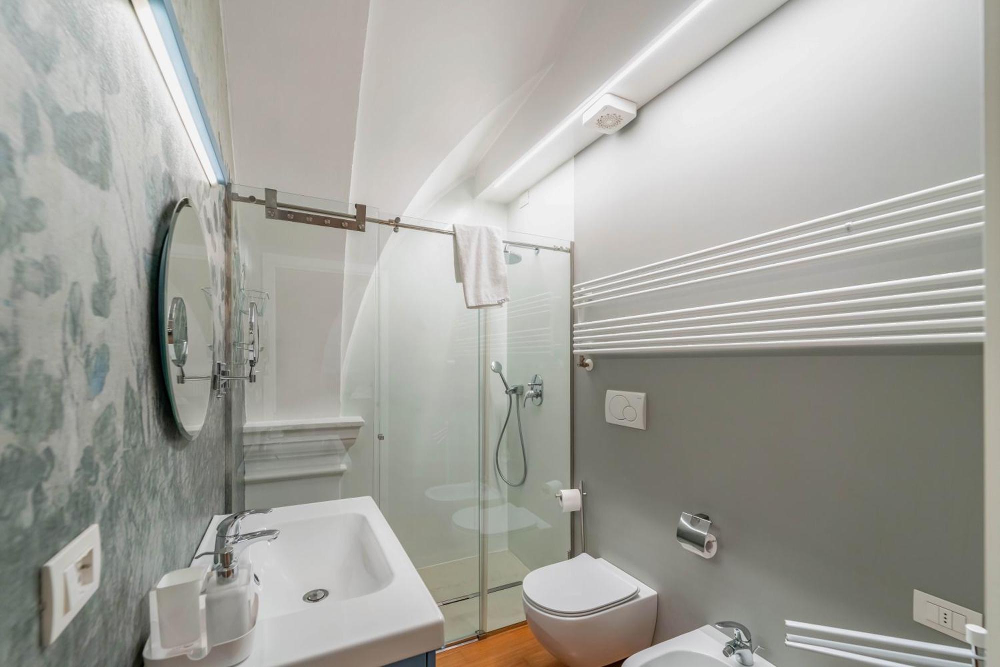 Modern Flat - Borgonuovo 23 Apartment Bologna Ngoại thất bức ảnh
